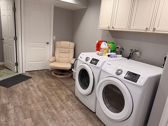 5th image of 316 E Rose Dr #B