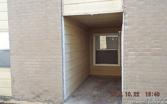 2nd image of 5513 Lochmoor APT 2