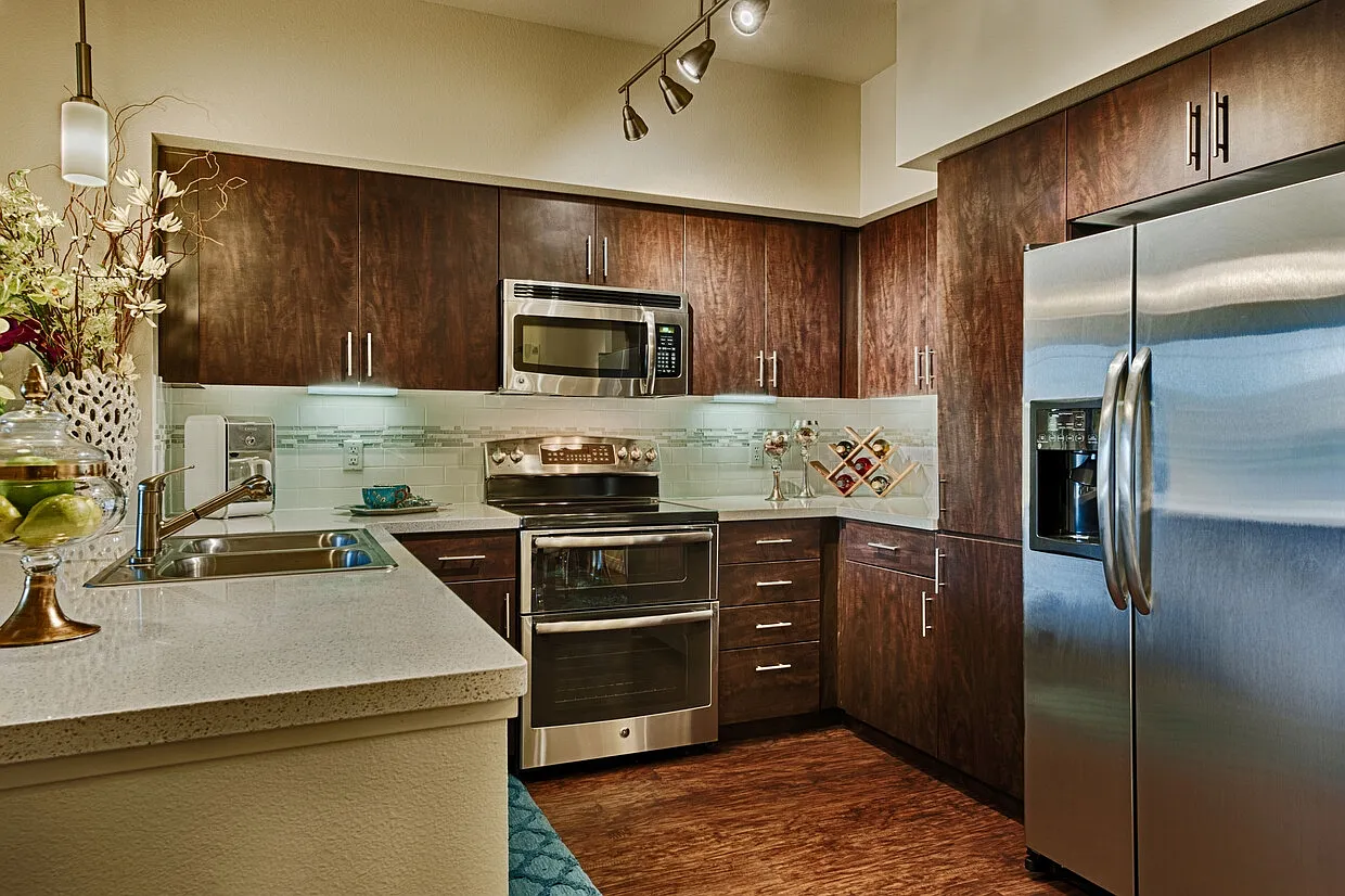 One North Scottsdale Apartments — Photo 2
