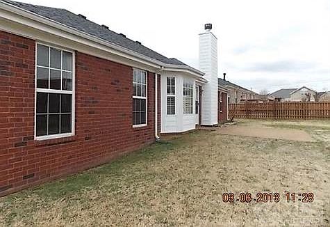 3rd image of 3003 Malton Dr