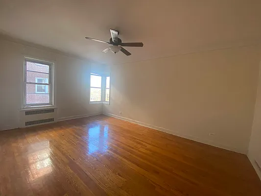 Rented by S&M Associates Realty LLC | media 4