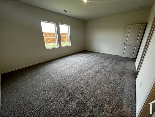 1230 Lambert Dr #L — Photo 6