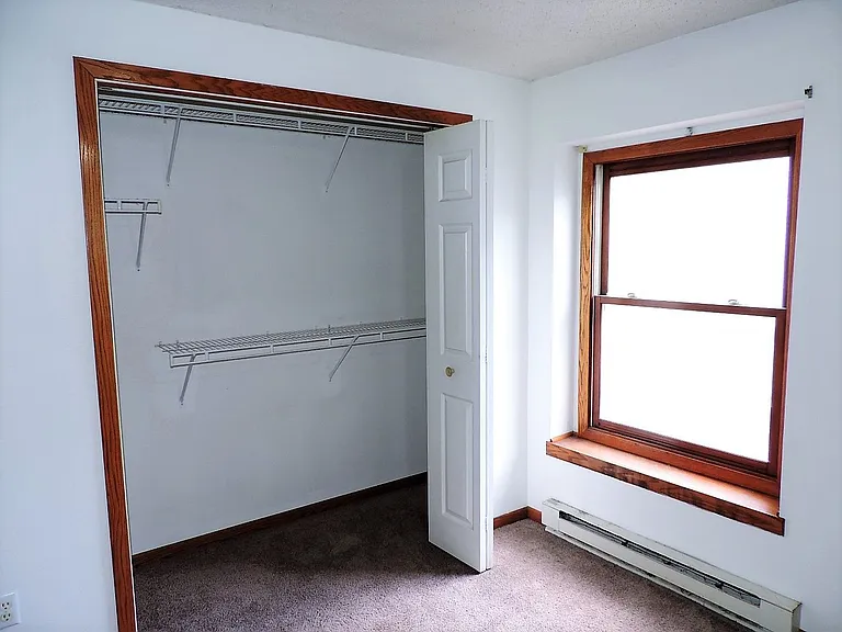 530 Iris Ave — Photo 12