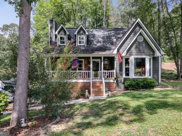 96 Regent Ct, Douglasville, GA 30134