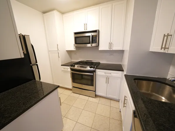 444 East 82nd Street image 2 of 5