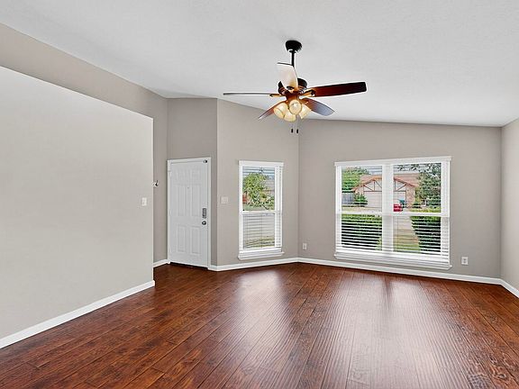 3rd image of 5644 Powers St