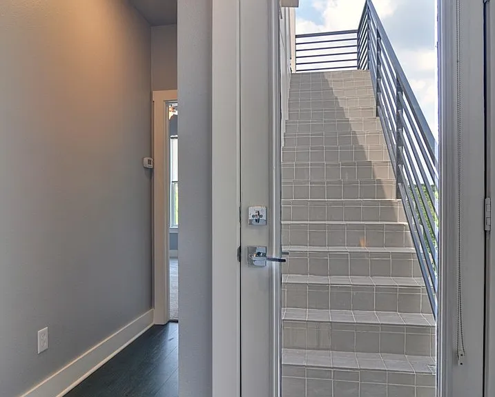 2822 Forest Park Blvd — Photo 36