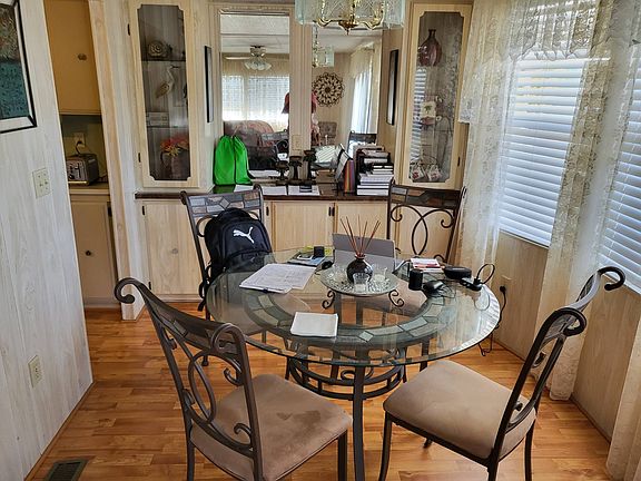 5th image of 3390 Gandy Blvd #114