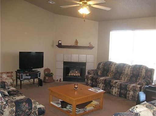 2nd image of 3001 NE 14th St