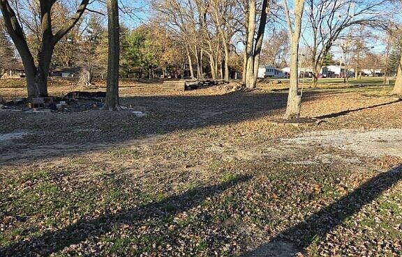 2nd image of 1401 Crissinger Rd