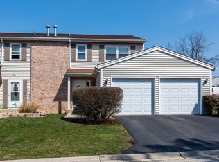 144 Julie Rd #144, Bolingbrook, IL 60440