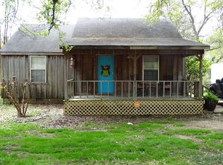 303 Walnut St, Greenwood, MS 38930