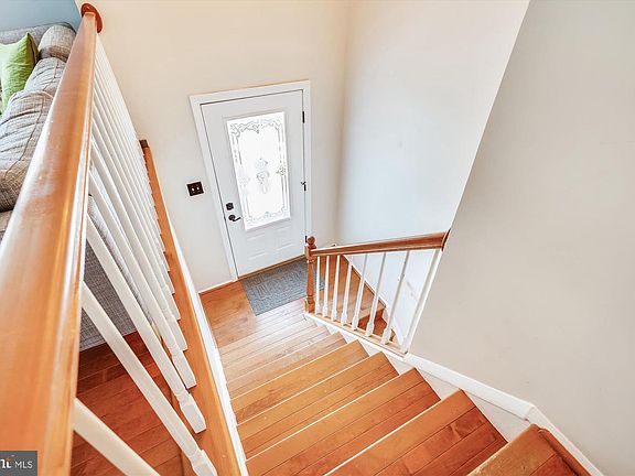 5th image of 1088 Snow Hill Ln