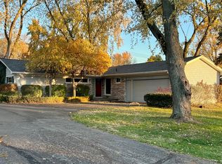 6727 Lahser Rd, Bloomfield Hills, MI 48301