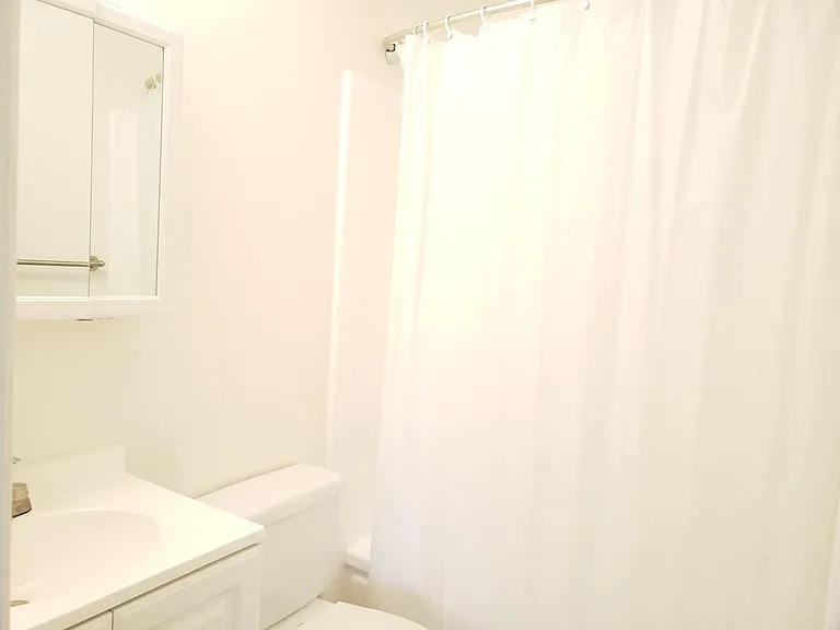 1501 Detroit Ave — Photo 13