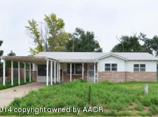 1015 Maple Ave, Dalhart, TX 79022