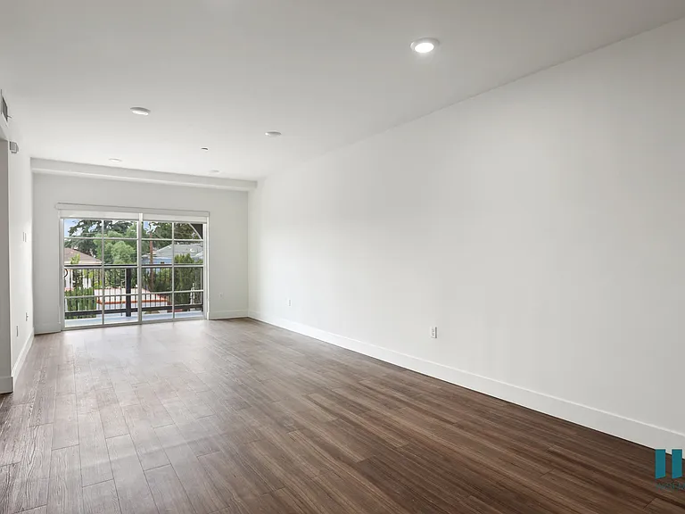 1339 N Formosa Ave #A304 — Photo 17