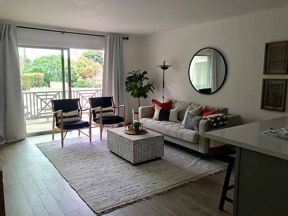 3rd image of 4444 W Point Loma Blvd Unit 107