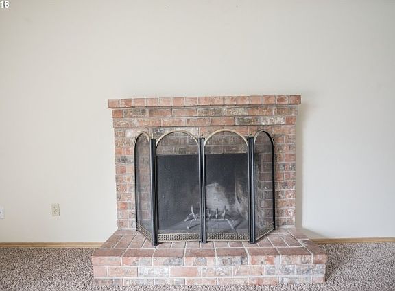 5th image of 12215 NE 74th St