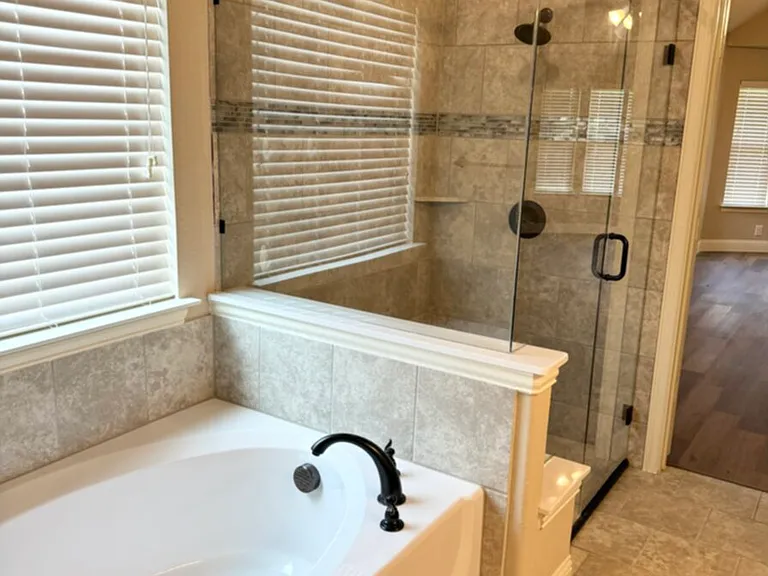 6308 Ashford Trl — Photo 11