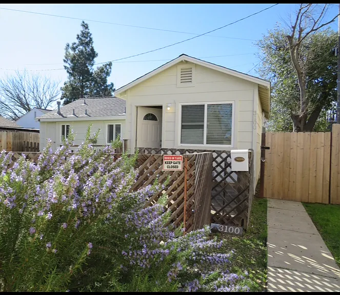 3100 58th St — Photo 1