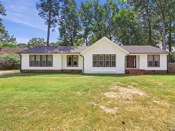 2205 Windy Pines Bnd, Virginia Beach, VA 23456
