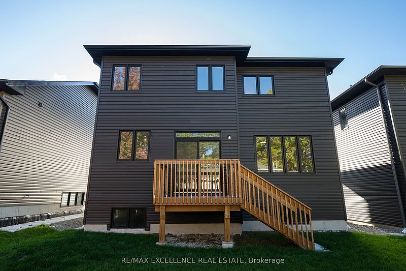 Wasaga Beach House for rent - 4 Bedrooms — photo 36