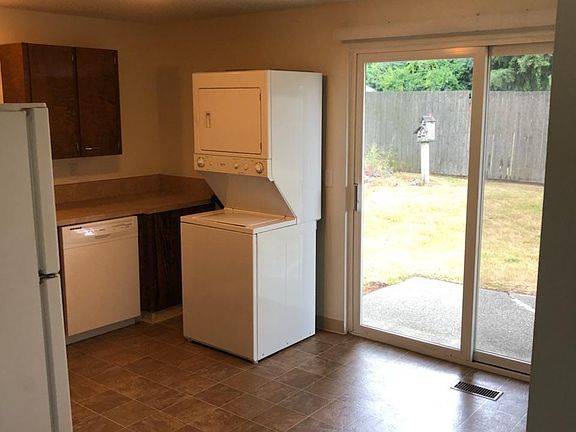 5th image of 9417 130th Street Ct E