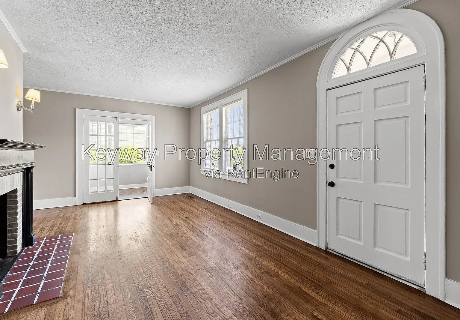 1013 Georgia Ave — Photo 3
