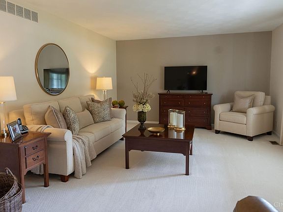 3rd image of 120 Westover Dr