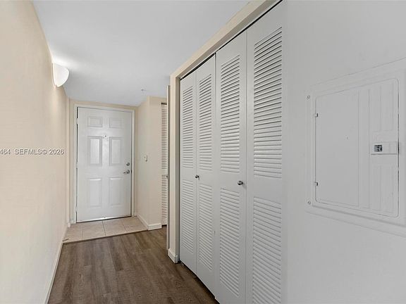 3rd image of 1919 Van Buren St APT 417A