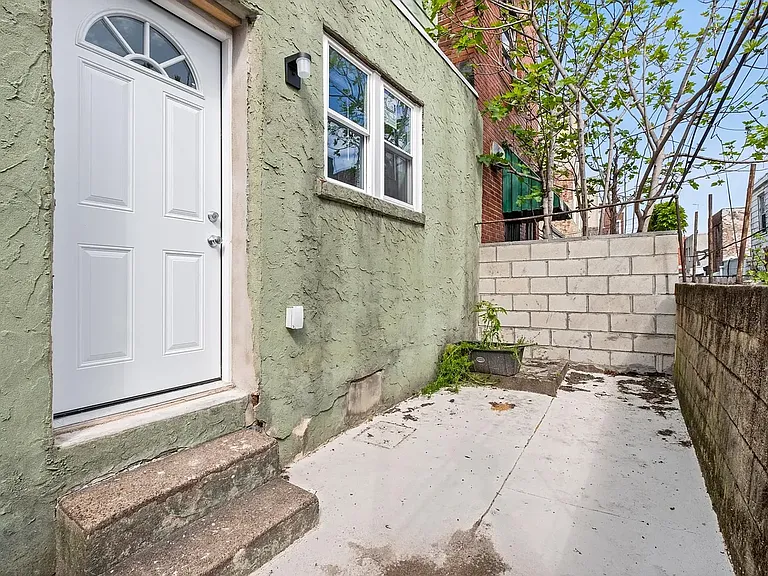 922 Snyder Ave — Photo 19