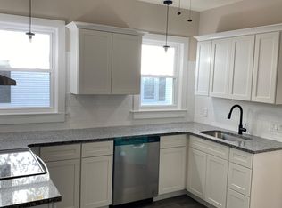 77 Ardmore Rd #77, West Hartford, CT 06119