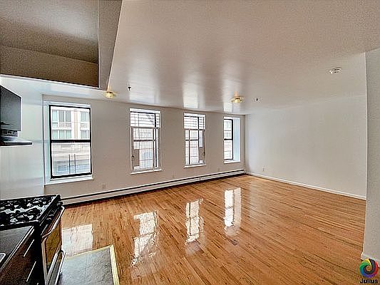 5th image of 1509 Lexington Ave APT 2a