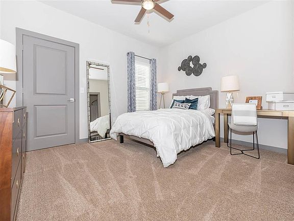 5th image of 2080 One White Oak Ln #2204