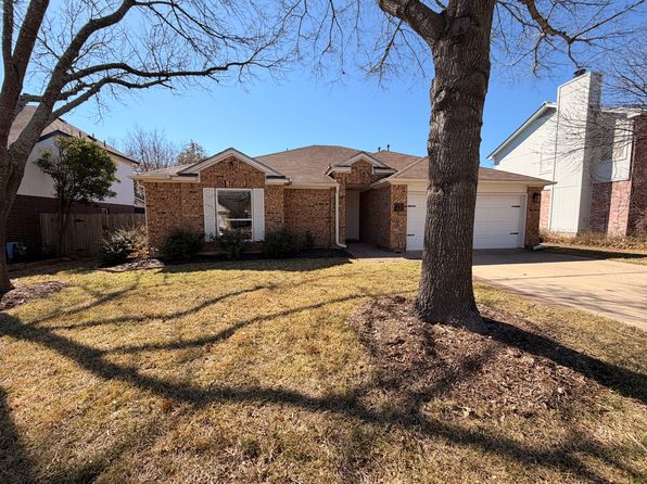 1101 Mountain View Dr