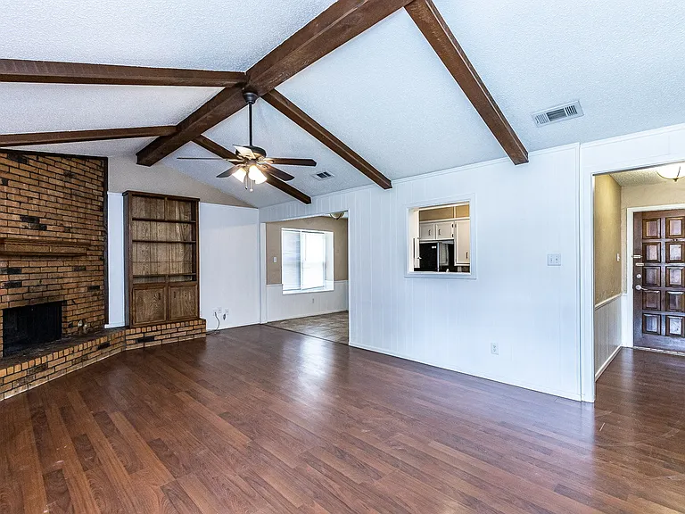 8304 Fremont Ave — Photo 9