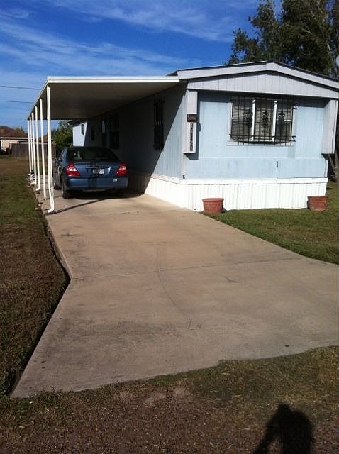 1st image of 14621 Maple Dr