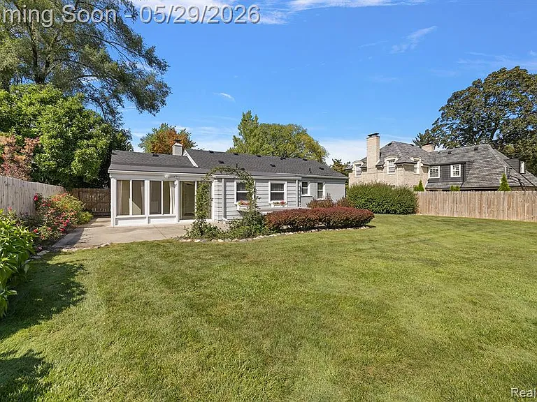 2546 Dorchester Rd — Photo 44
