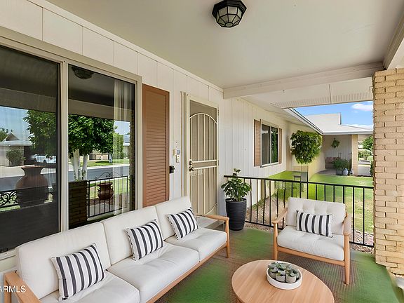 3rd image of 10801 W CARON Drive