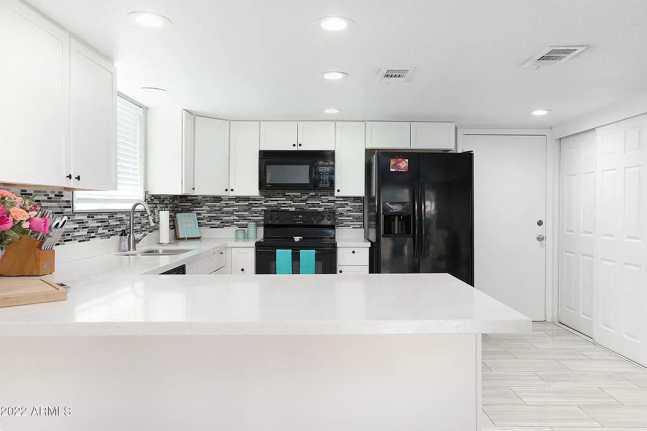 3633 W Bloomfield Rd — Photo 3