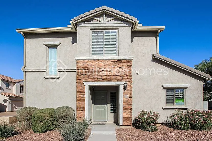 1922 W Faria Ln