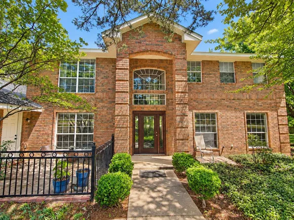 5210 Cliff Haven Dr, Dallas, TX 75236