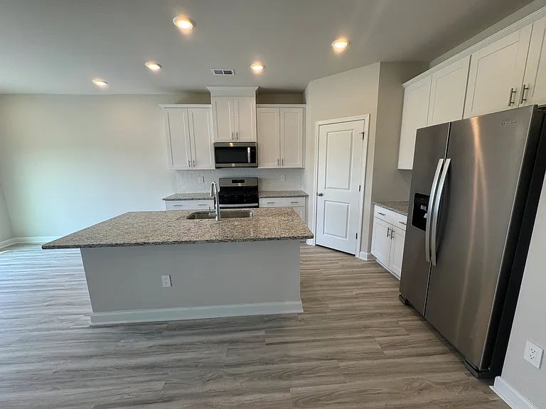 Cypress Preserve Cir — Photo 10