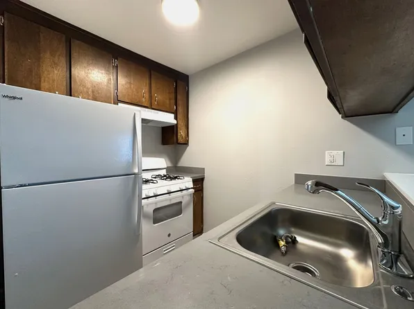 330 W Acacia Street, 330 W Acacia St #Ac-24, Stockton, CA 95203