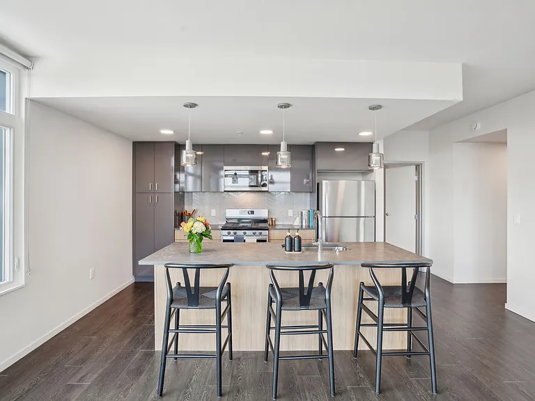 Splash Apartments — Photo 31