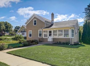 446 Grant St, Hartford, WI 53027