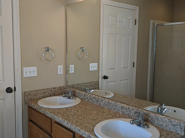 3405 S East St — Photo 9