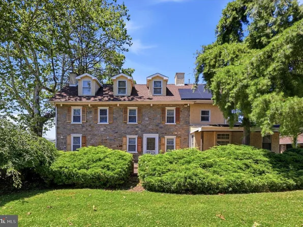 1437 Byberry Rd, Huntingdon Valley, PA 19006