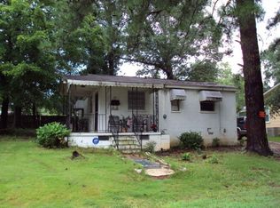 118 Bethune St S, Greenwood, SC 29646